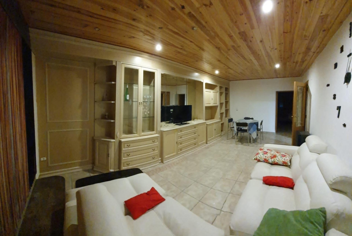 Villa for sale in Marines