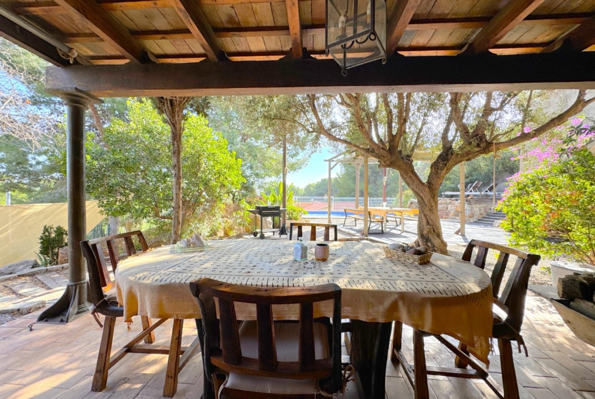 Villa for sale in Naquera