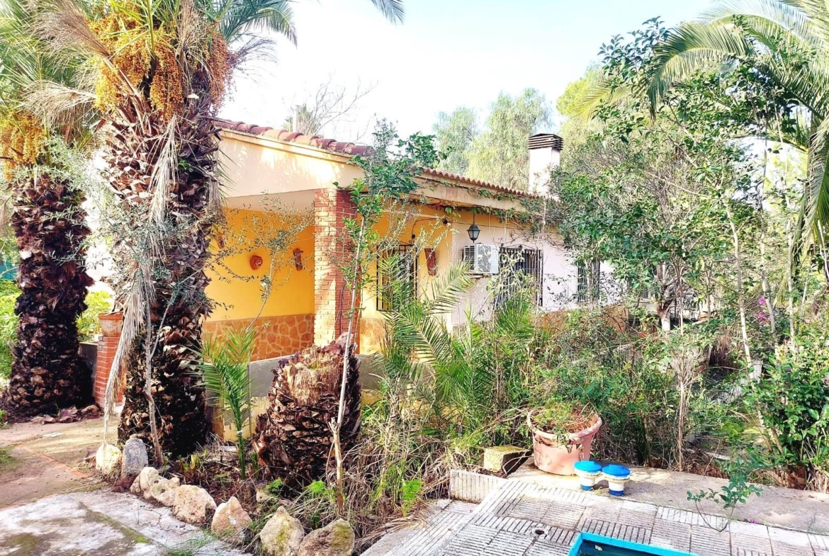 Villa for sale in Lliria