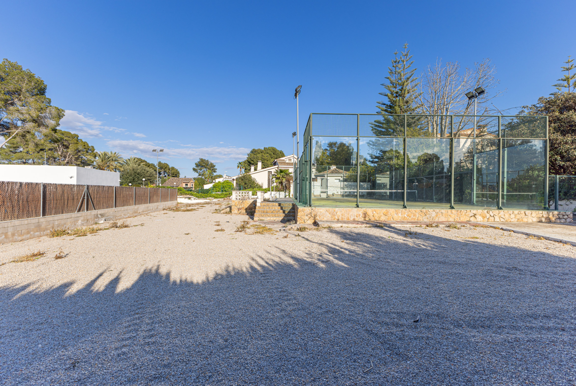 Land for sale in La Eliana