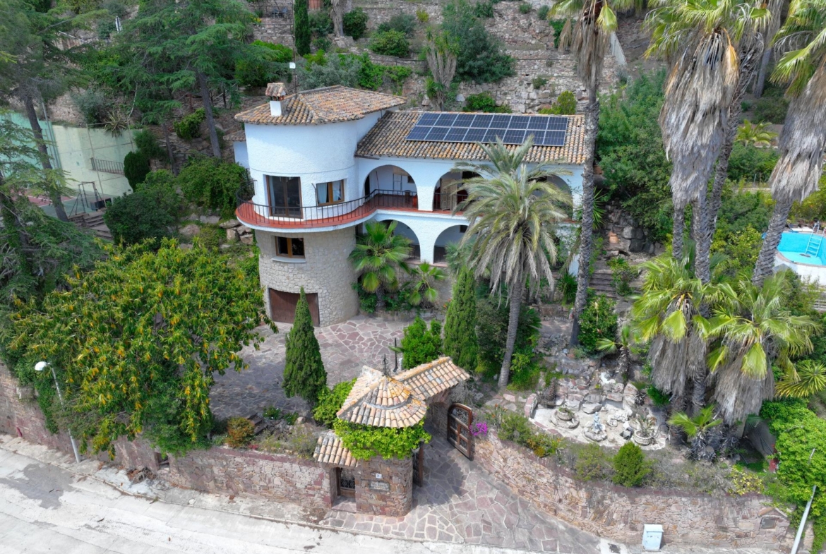 Villa for sale in Naquera