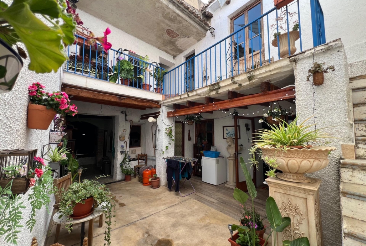 Villa for sale in Lliria