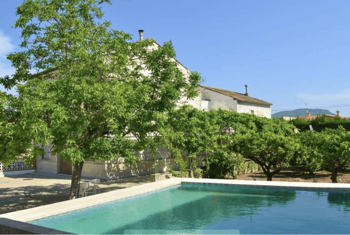 Villa for sale in Benicull