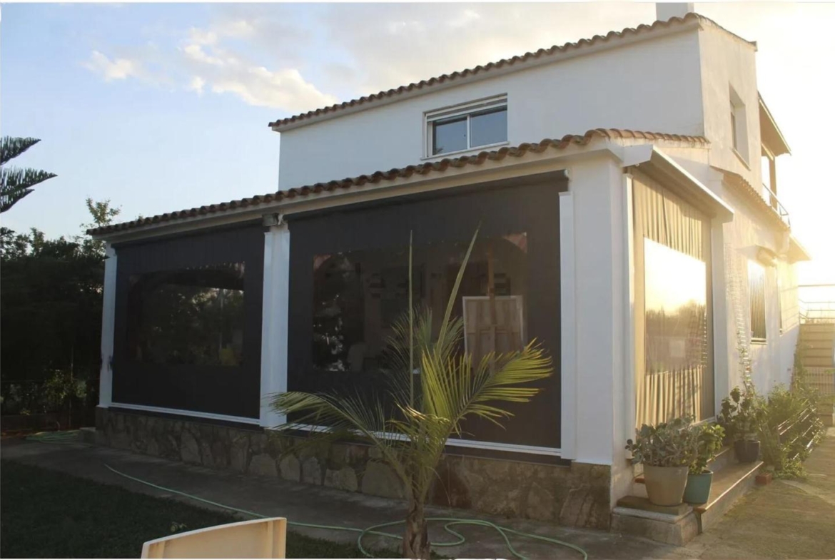 Villa for sale in Oliva