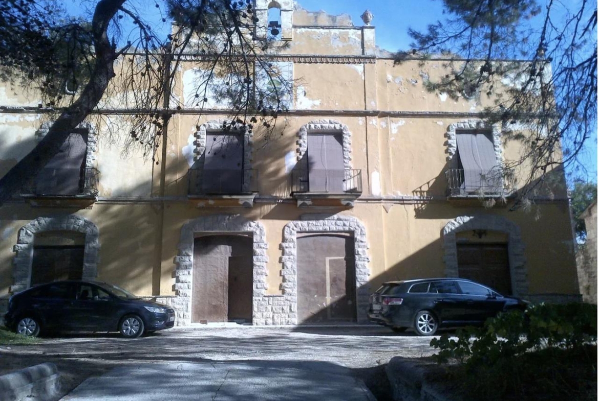 Finca for sale in Agullent