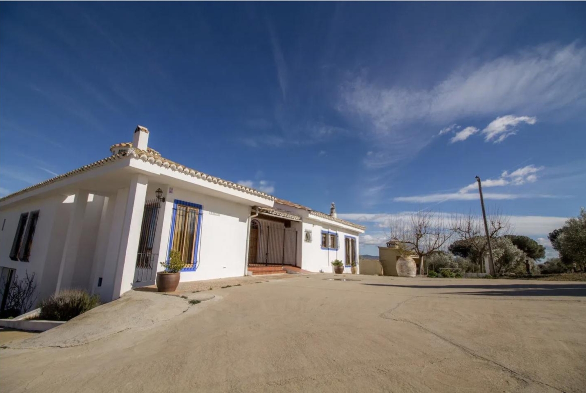 Villa for sale in Utiel