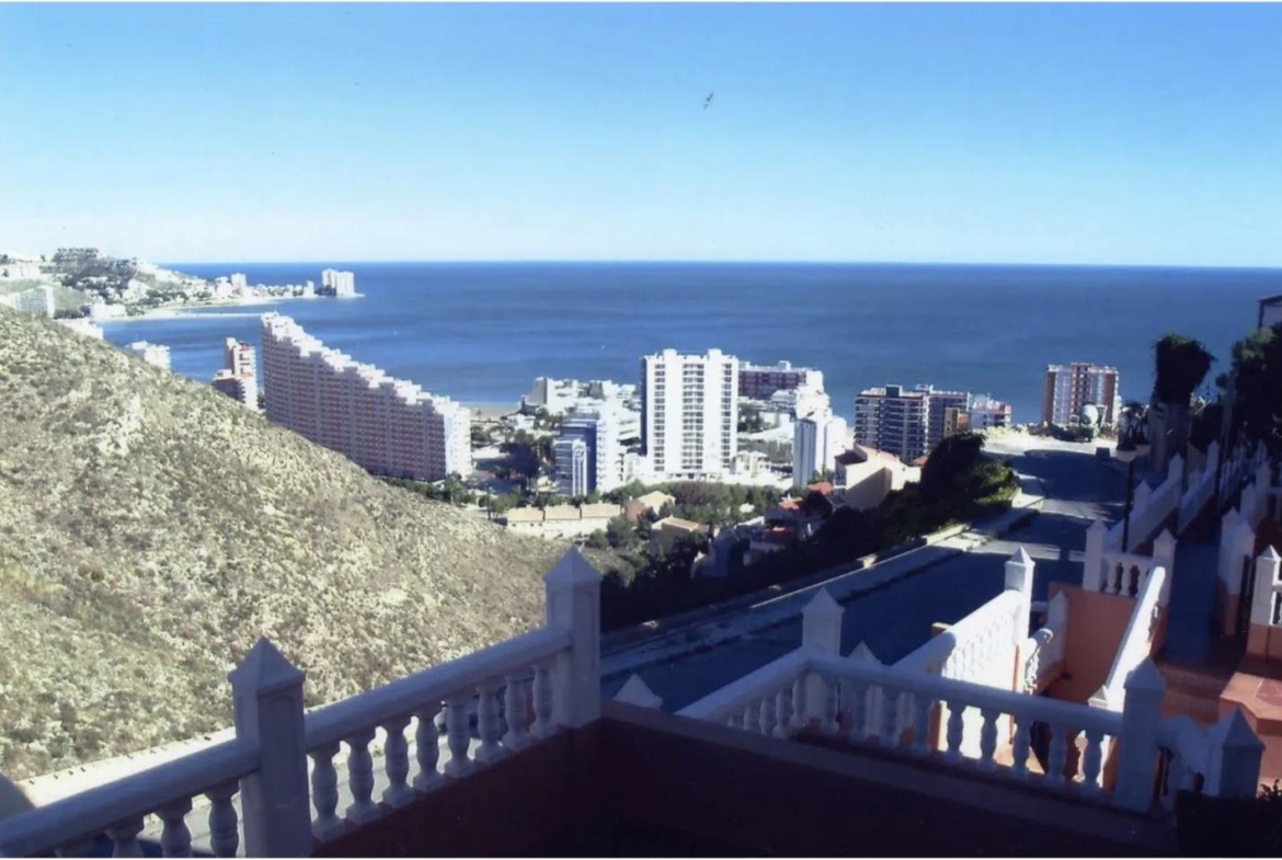 Villa for sale in Cullera