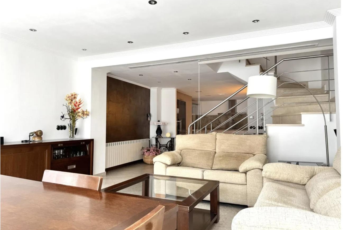 Villa for sale in Benirredrà