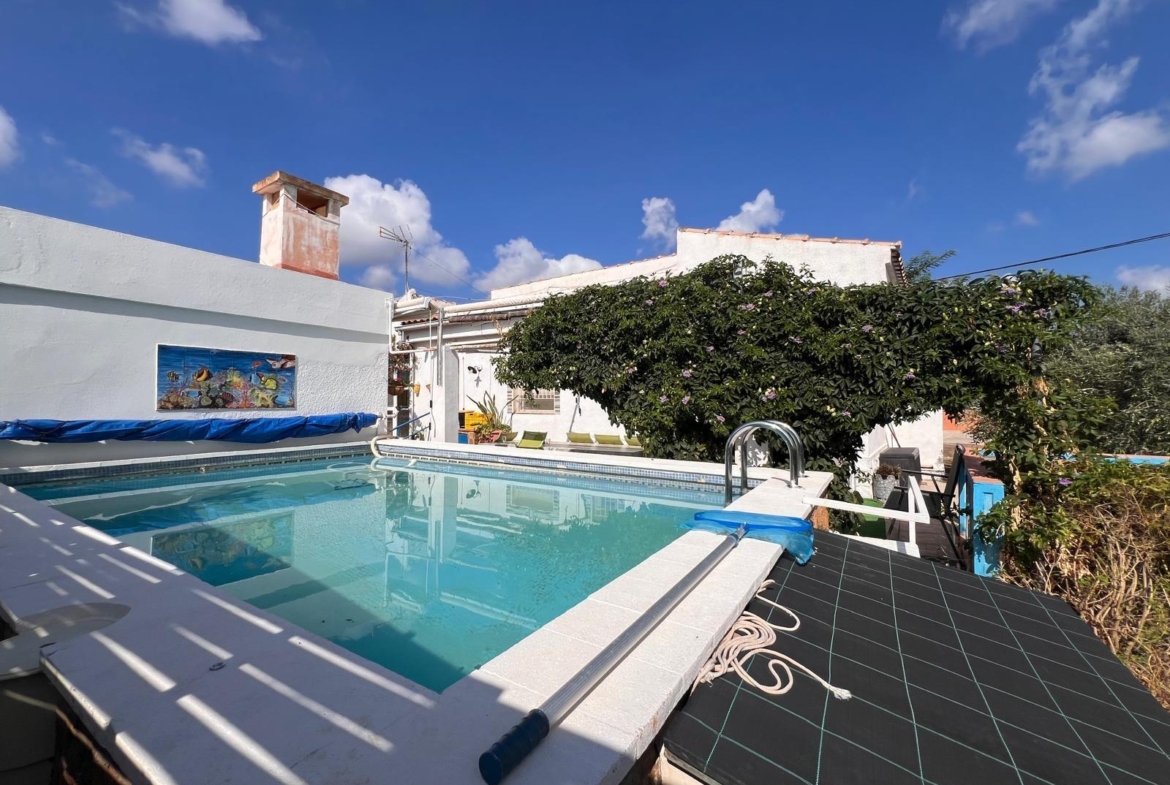 Villa for sale in Lliria