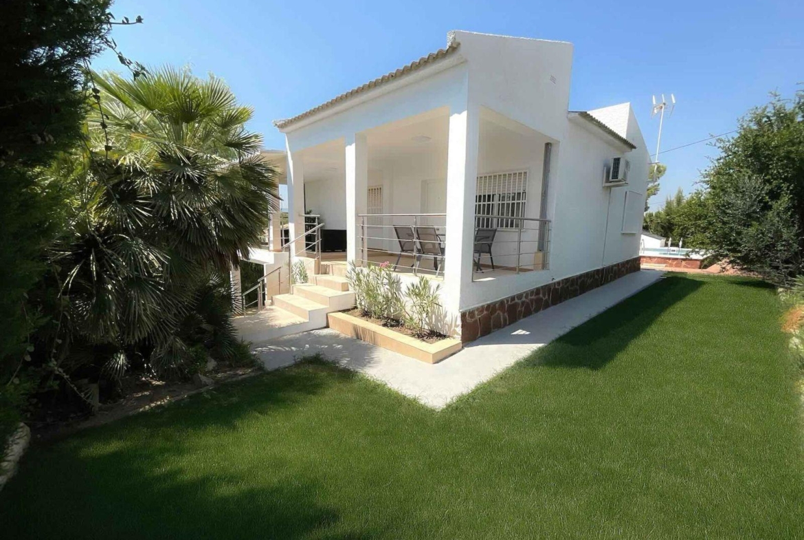 Villa for sale in Pedralba