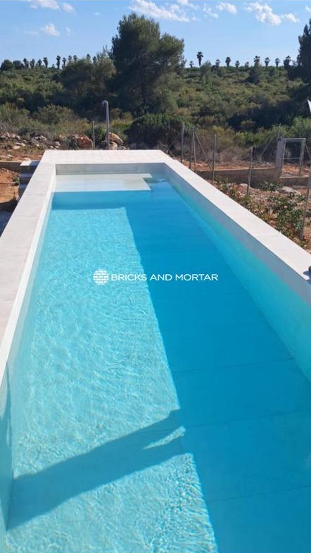 Villa for sale in Alberic