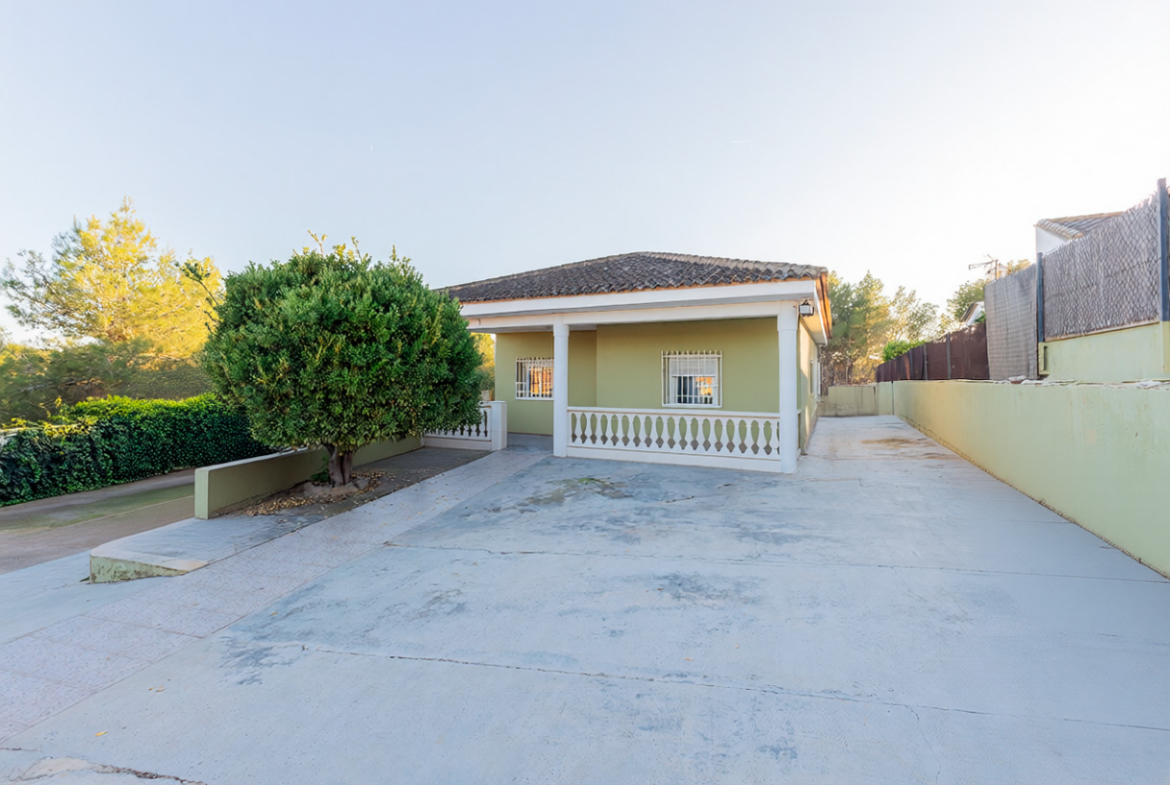 Villa for sale in Riba-Roja de Túria