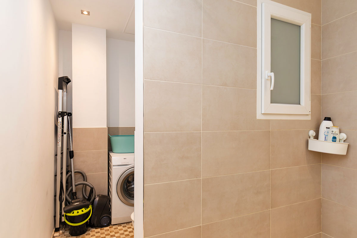 Apartment in Ruzafa Valencia city - bathroom