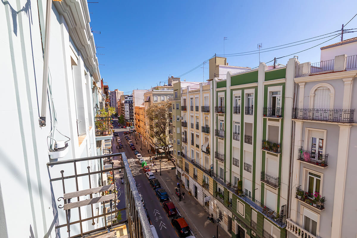 Apartment for sale Ruzafa Valencia - balcony