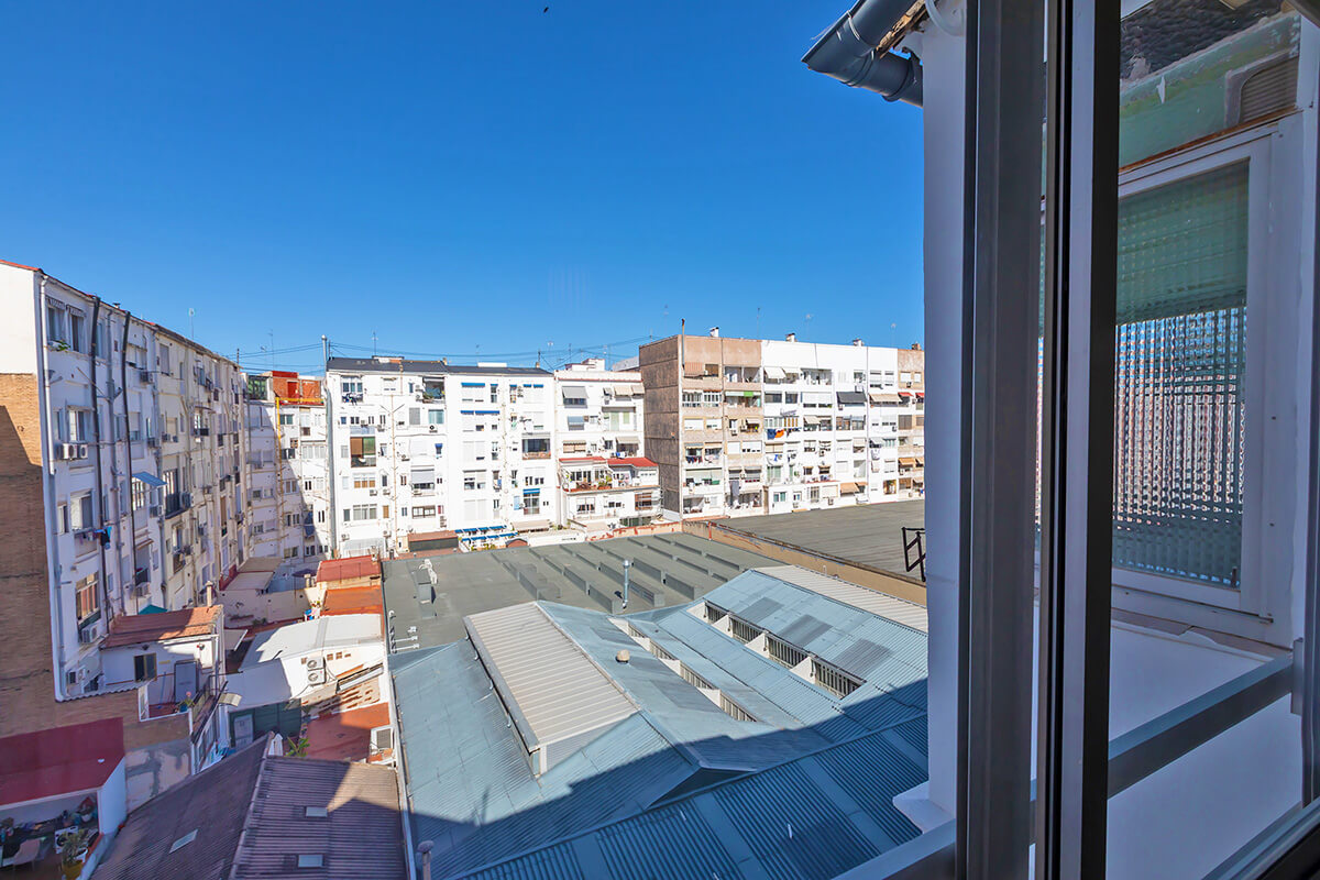 Apartment for sale Ruzafa Valencia - view at the back side