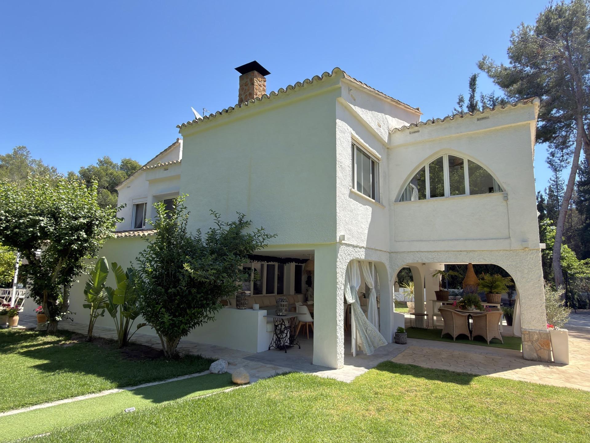 Villa for sale in Naquera