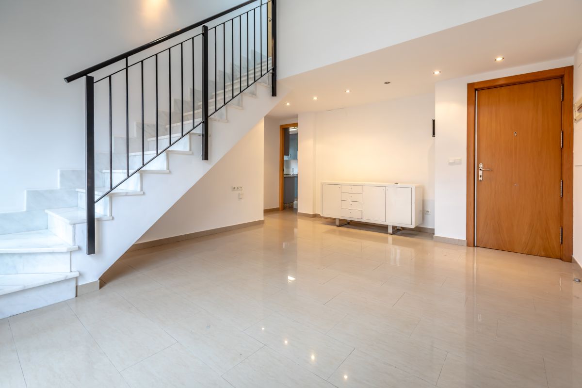 Duplex apartment close to sea for sale in Valencia city, Cabanyal
