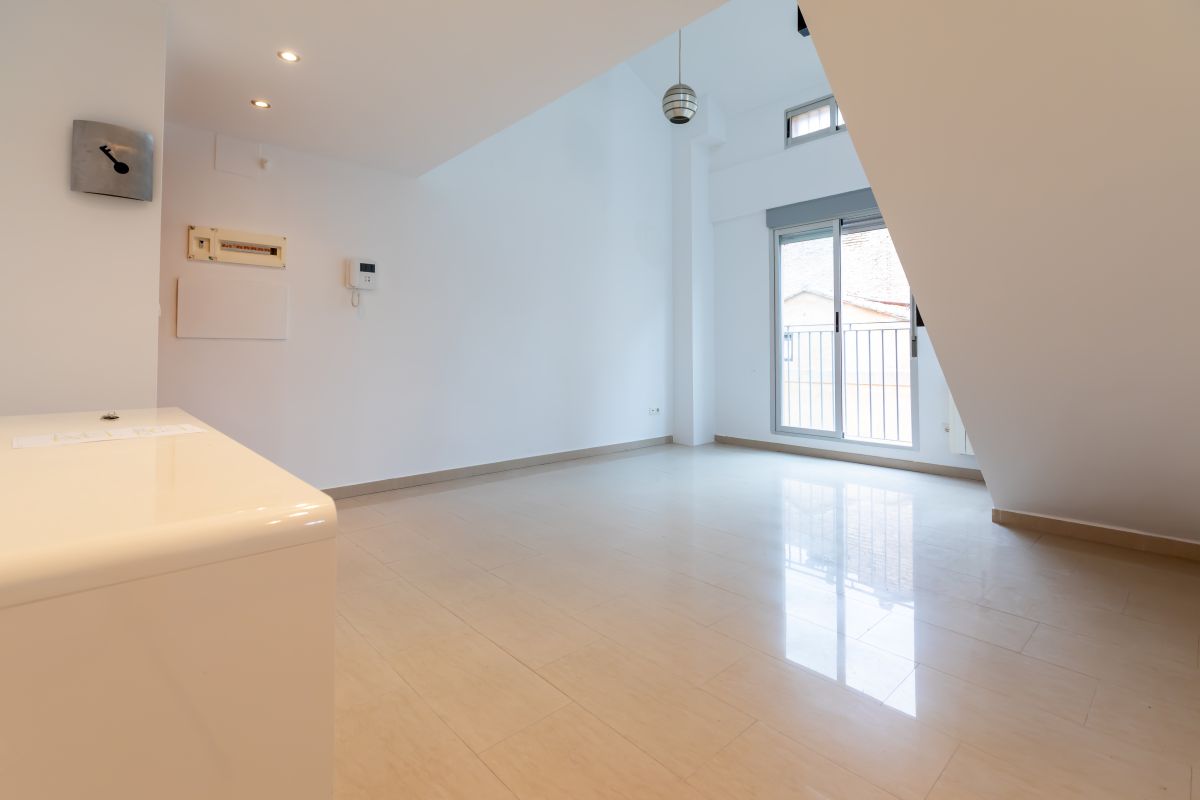 Duplex apartment close to sea for sale in Valencia city, Cabanyal