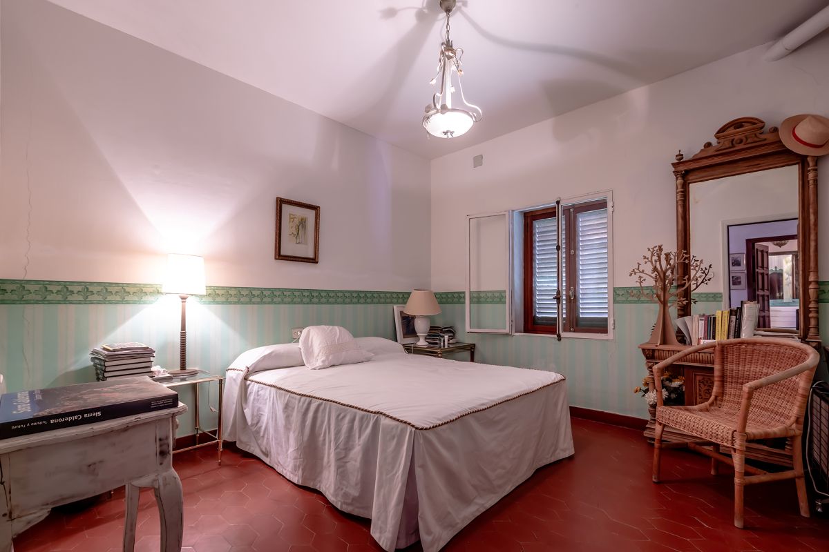 Villa for sale in Naquera, Valencia