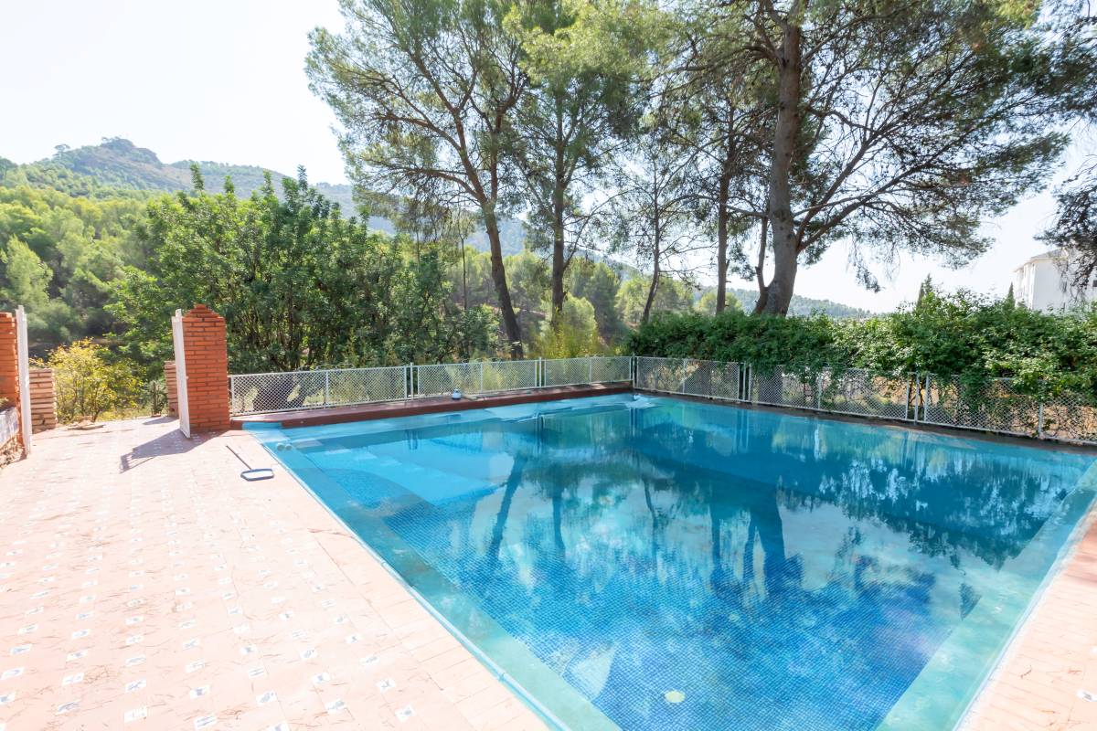 Villa for sale in Naquera, Valencia