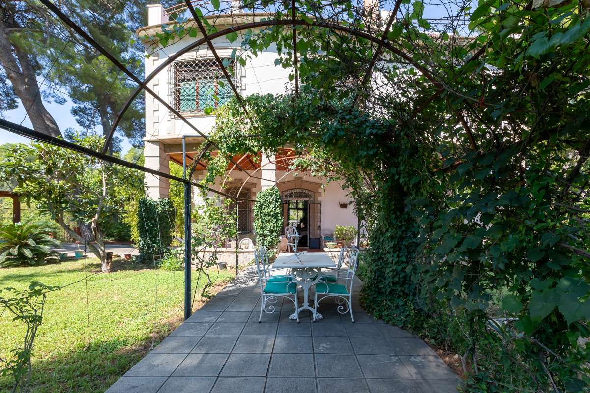 Villa for sale in Naquera, Valencia
