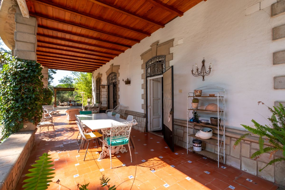 Villa for sale in Naquera, Valencia