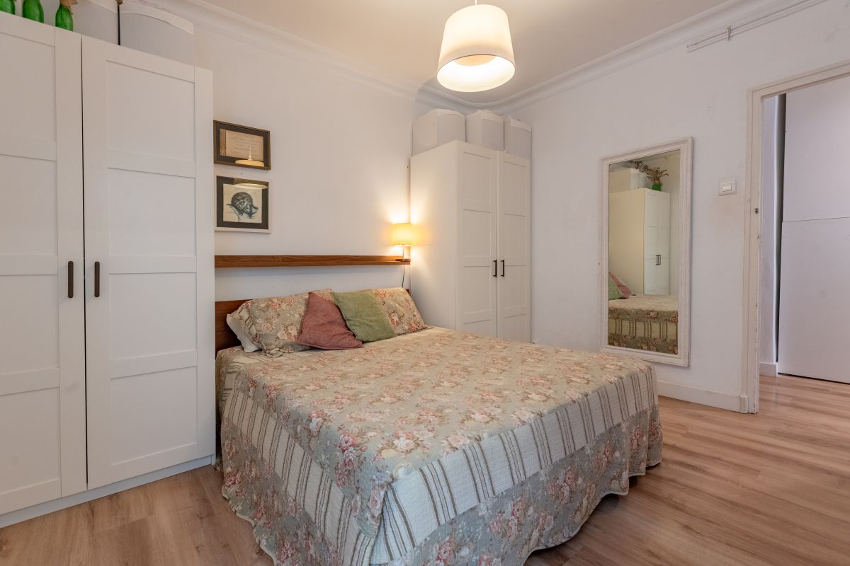 Apartment with panoramic views for sale in Valencia city – El Mercat