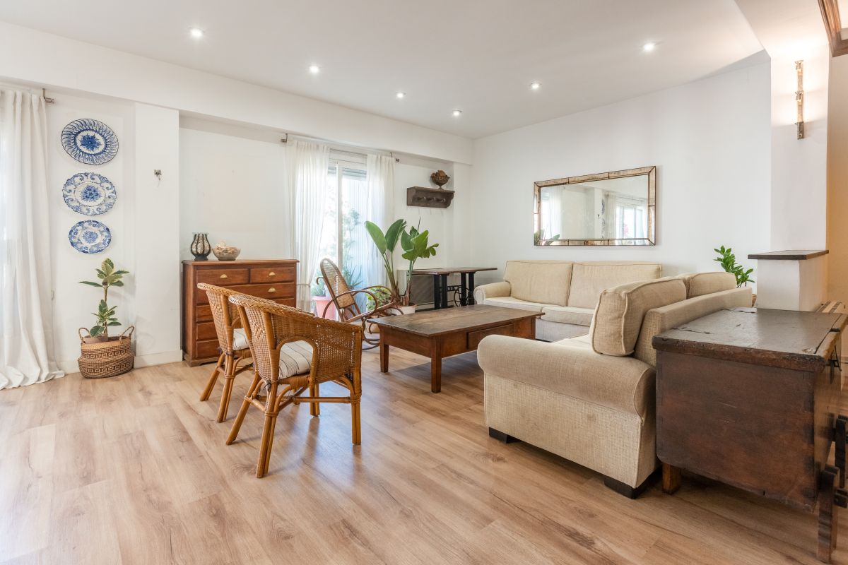 Apartment with panoramic views for sale in Valencia city – El Mercat