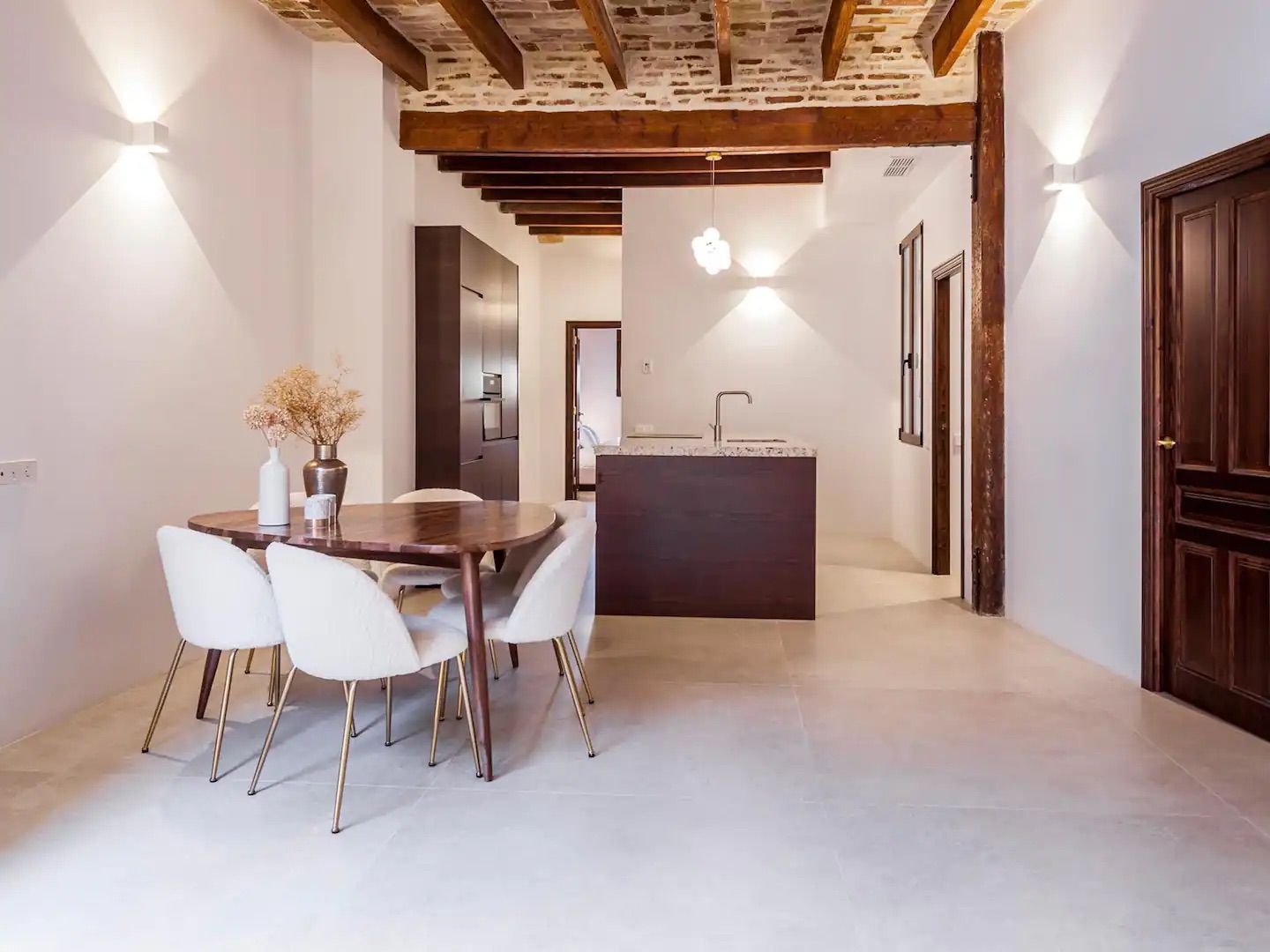 Renovated apartment for sale in Valencia city – El Carmen