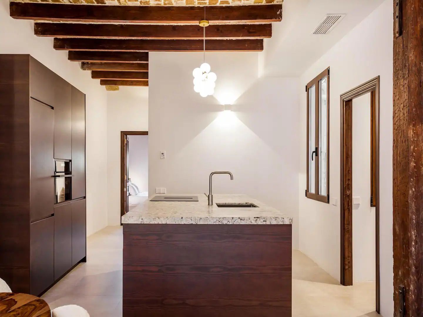 Renovated apartment for sale in Valencia city – El Carmen