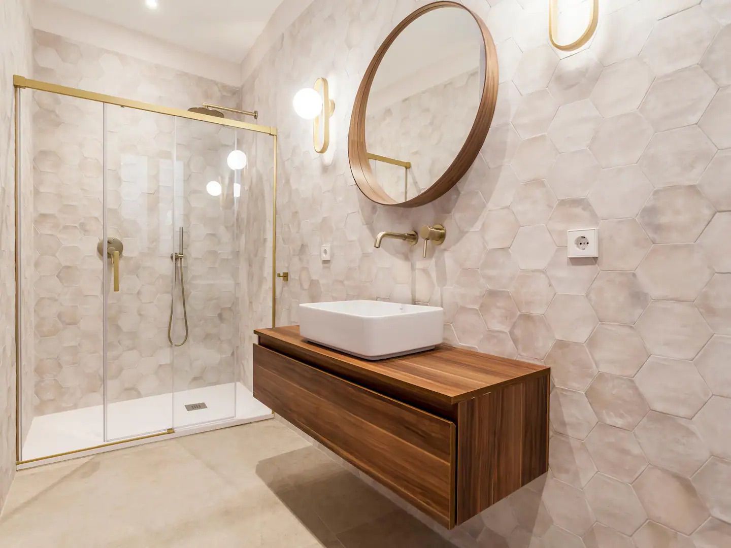 Renovated apartment for sale in Valencia city – El Carmen