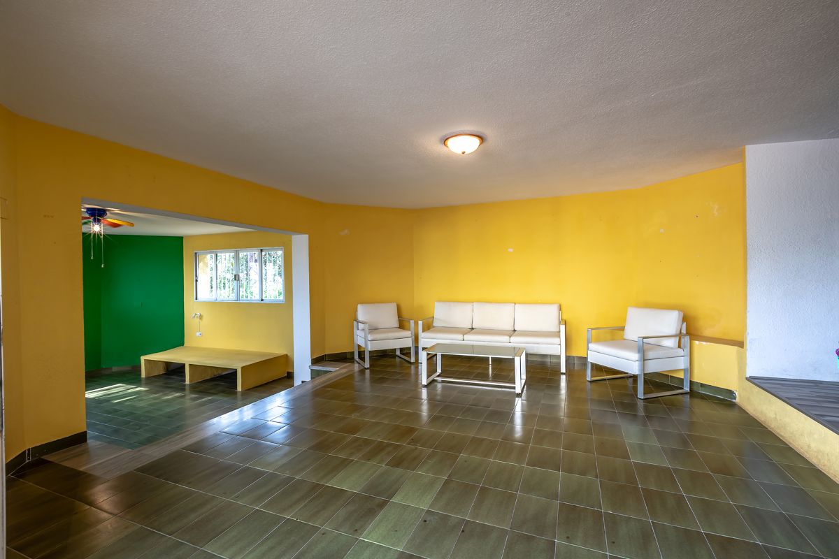 Villa with a view for sale in Alzira