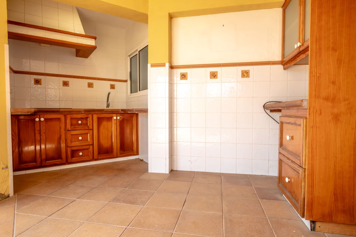 Villa with a view for sale in Alzira