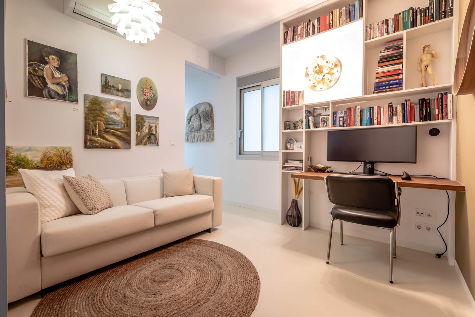 Renovated apartment with terrace for sale in Valencia city – Ruzafa