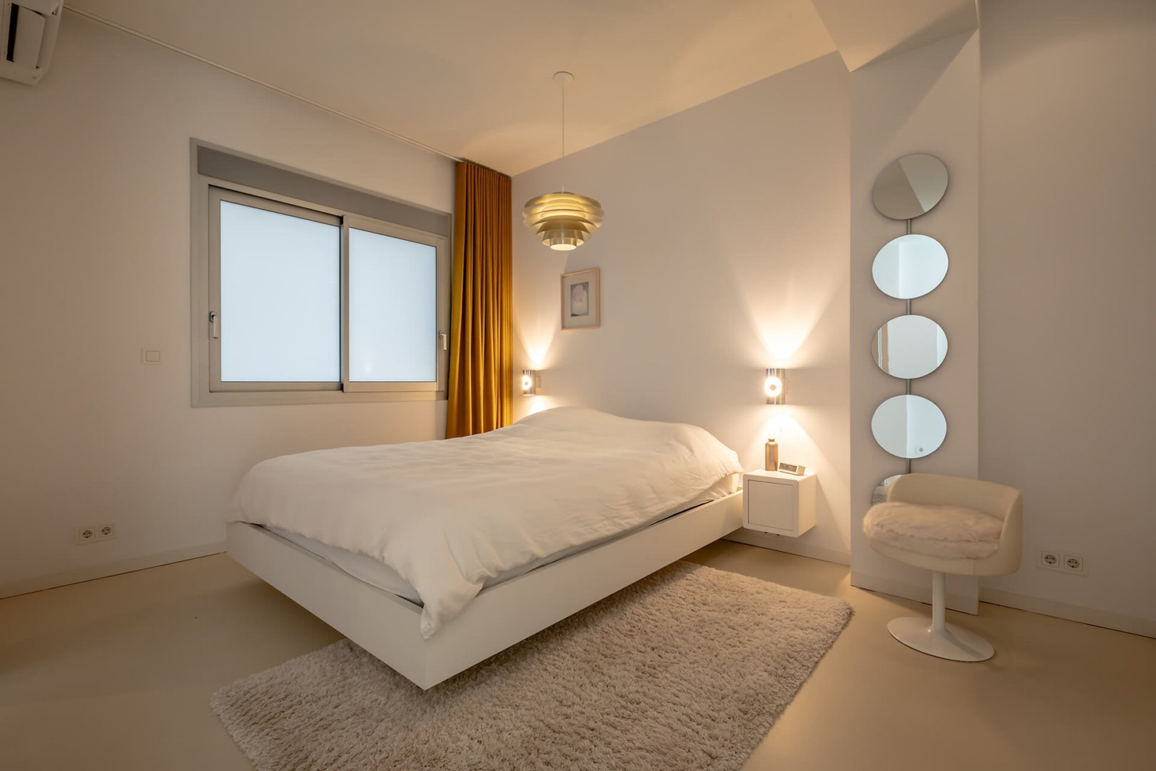 Renovated apartment with terrace for sale in Valencia city – Ruzafa