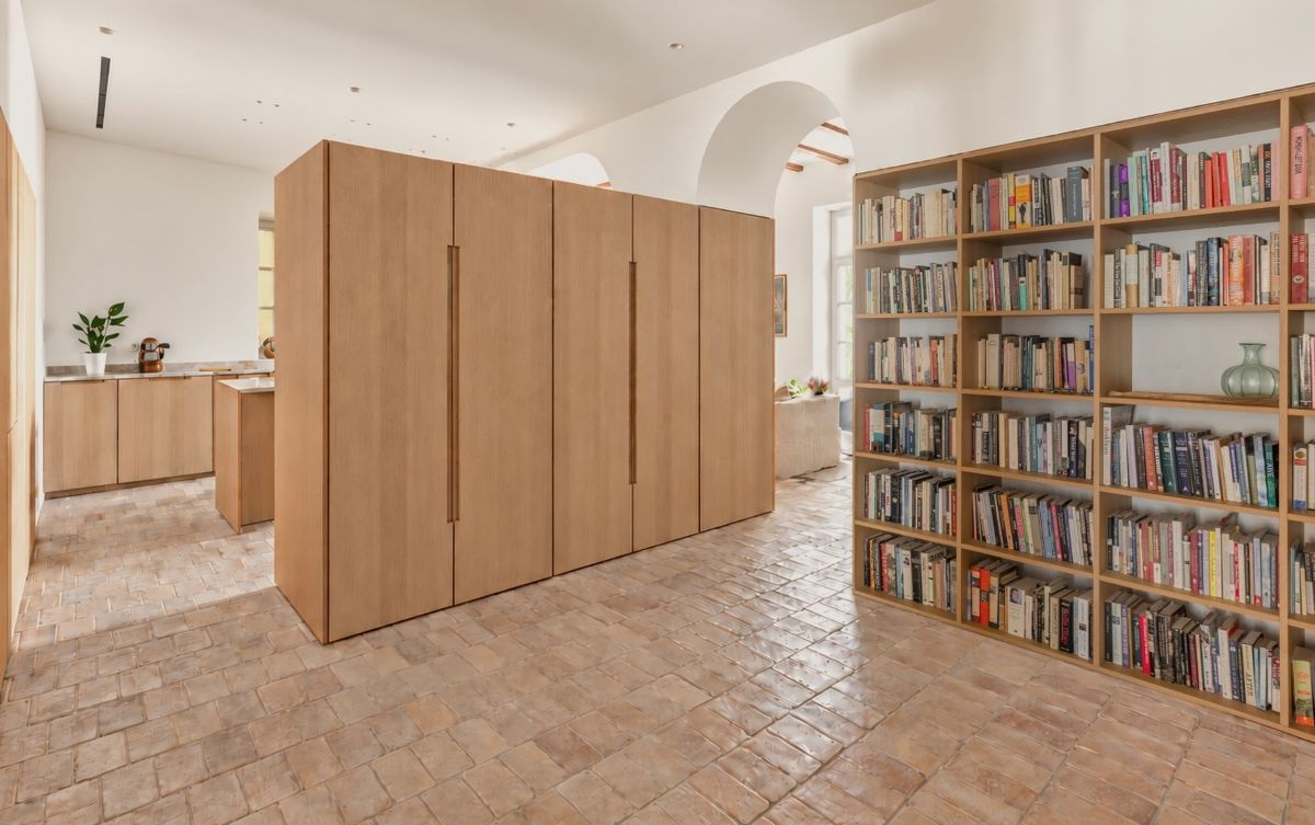 Renovated apartment for sale in Valencia city
