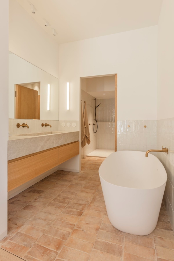 Renovated apartment for sale in Valencia city