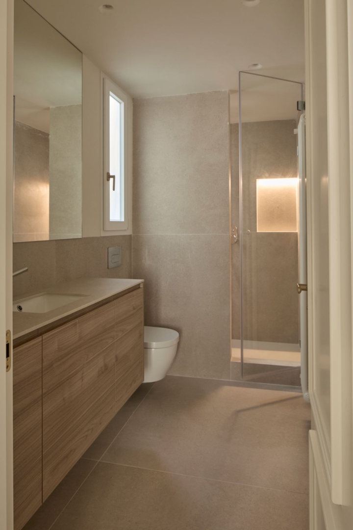 Renovated apartment for sale in Valencia city