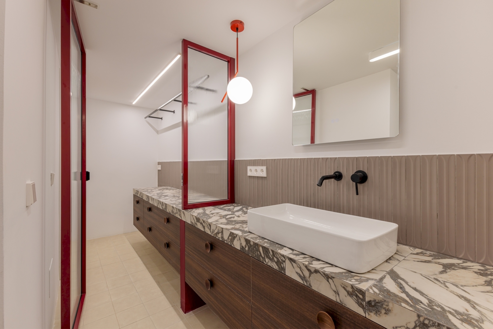 Apartment Valencia city (2) Renovated apartment for sale in Valencia city – Arrancapins